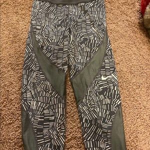 Nike crop leggings